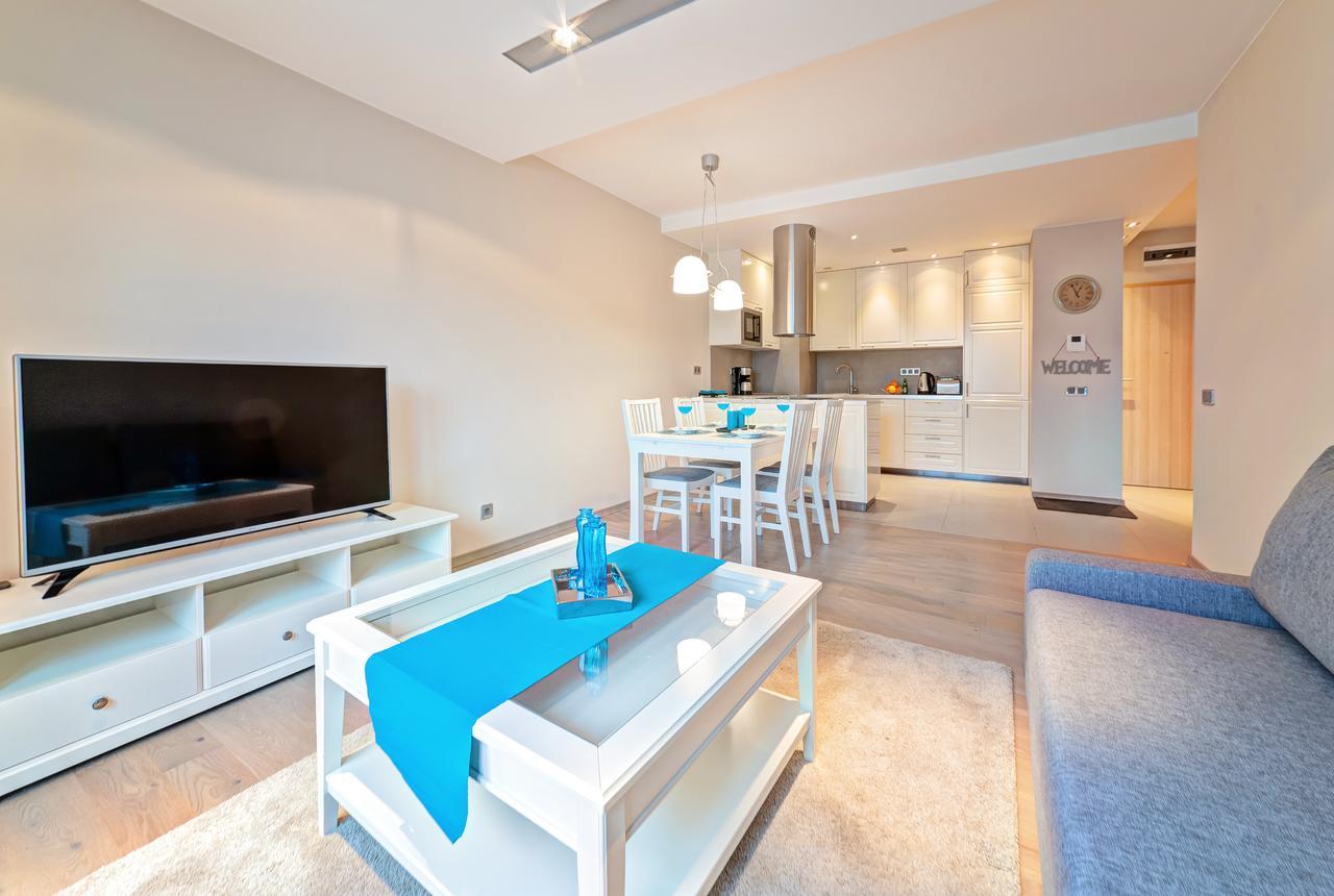 Apartamenty Homely Place - Parking 7 Poznań Exterior foto