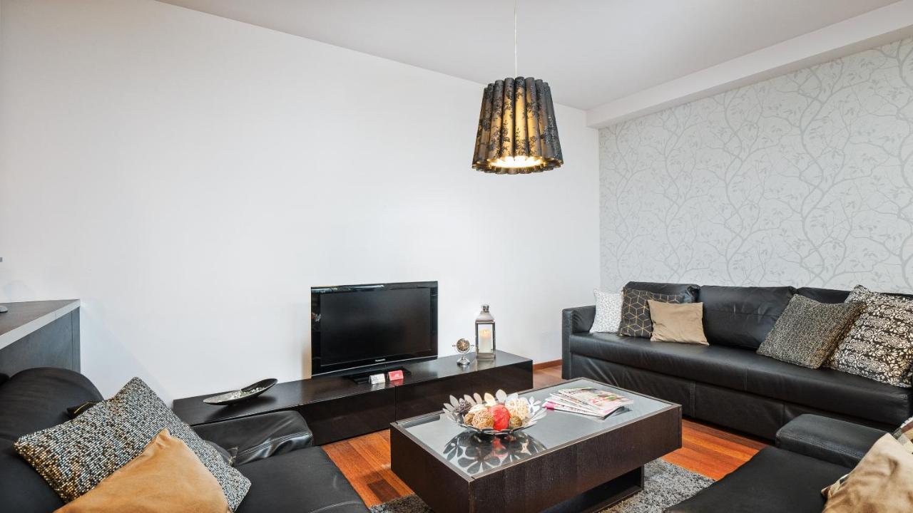 Apartamenty Homely Place - Parking 7 Poznań Exterior foto