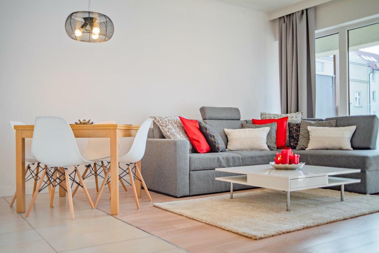 Apartamenty Homely Place - Parking 7 Poznań Exterior foto